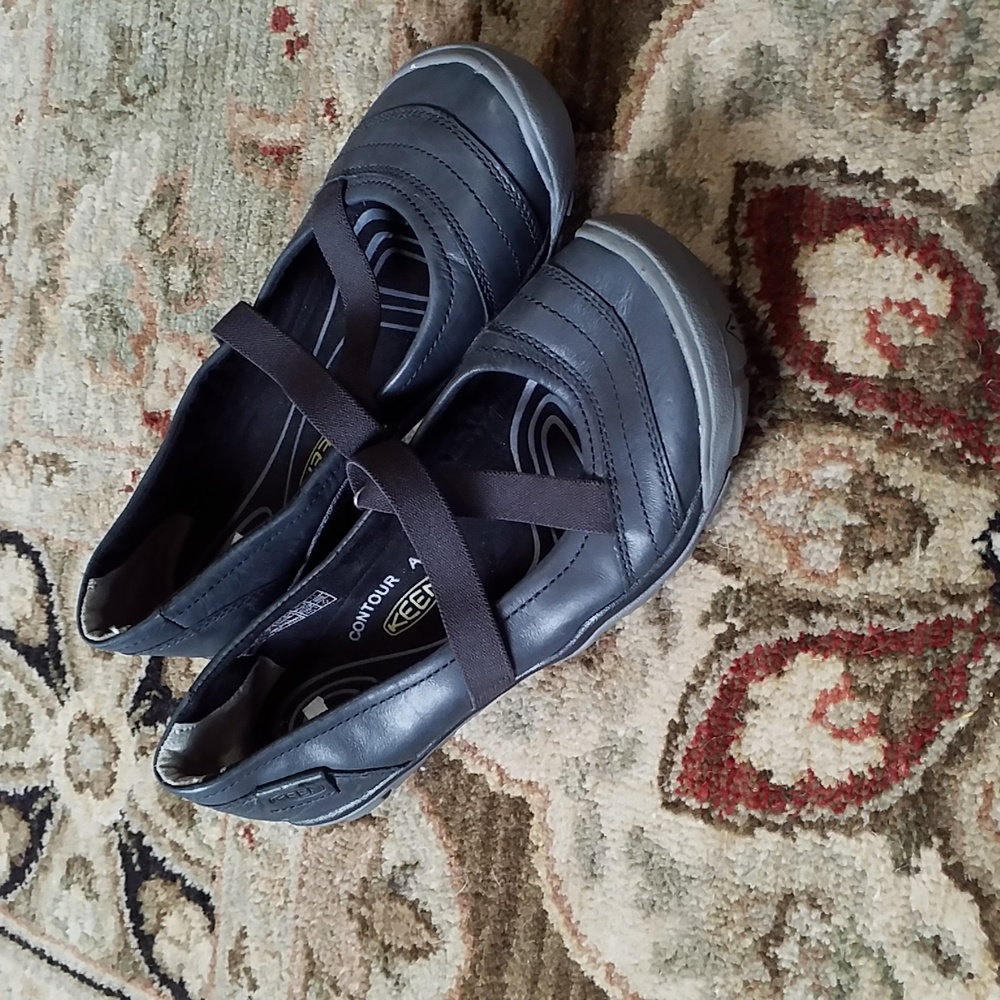 Keen Sandals 6 1/2